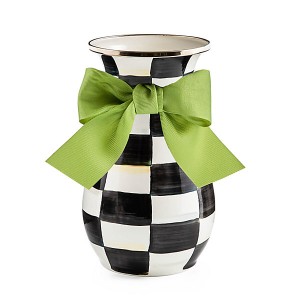 مزهرية من مجموعة كورتلي تشك - طويلة العنق